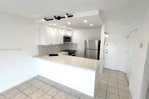 801 NW 47th Ave # 712W, Miami FL 33126