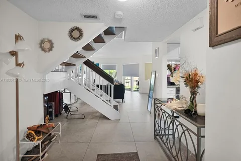 7887 NW 7th Ct # 3, Plantation FL 33324