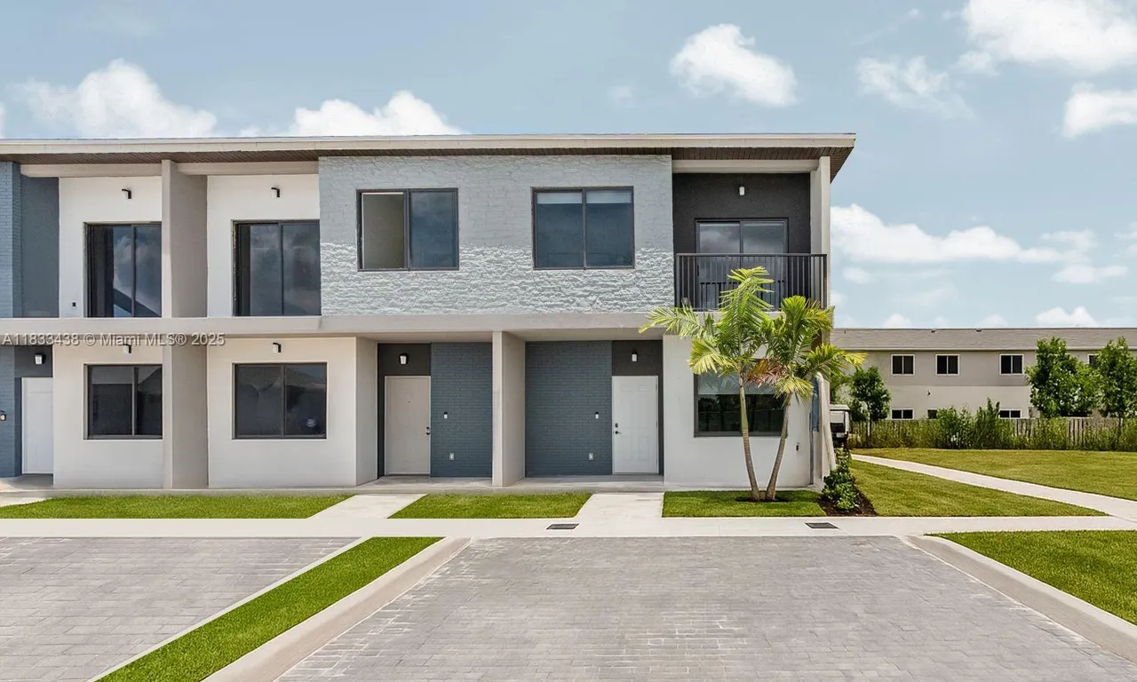 1383 NW 4 Ln # 5, Florida City FL 33034