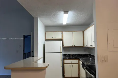 7090 NW 179th St # 308, Hialeah FL 33015