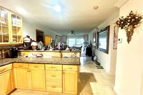 2841 NE 33rd Ct # 104, Fort Lauderdale FL 33306