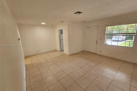 2325 Taylor St # 4, Hollywood FL 33020