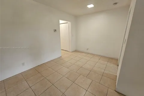 2325 Taylor St # 4, Hollywood FL 33020
