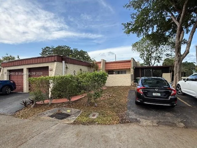 9423 NW 65th St # E2, Tamarac FL 33321