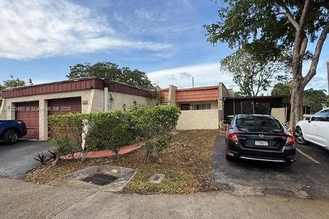 9423 NW 65th St # E2, Tamarac FL 33321