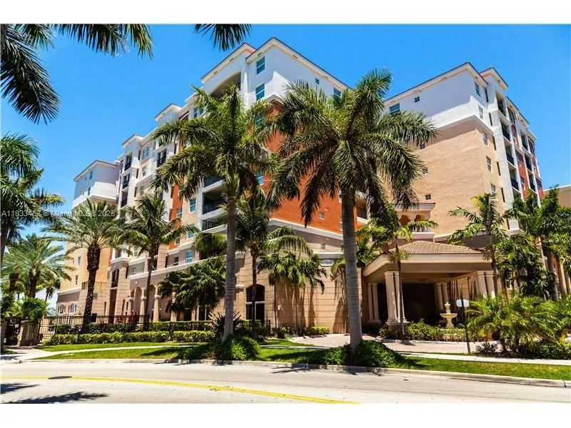 17100 N Bay Rd # 1816, Sunny Isles Beach FL 33160