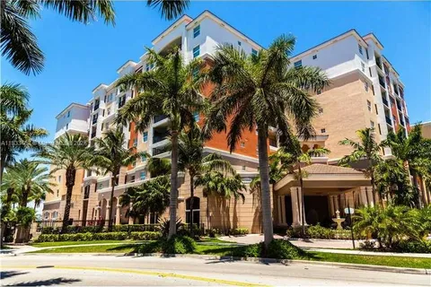 17100 N Bay Rd # 1816, Sunny Isles Beach FL 33160