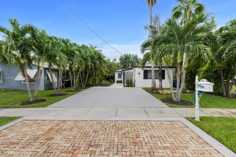 26 NE 3rd St # A, Dania Beach FL 33004