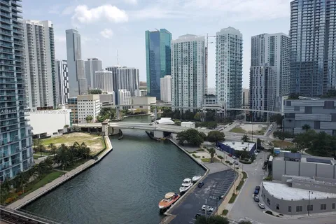 690 SW 1st Ct # 1906, Miami FL 33130
