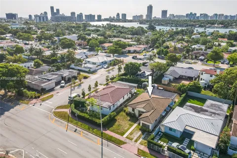 1510 Normandy Dr # 1, Miami Beach FL 33141