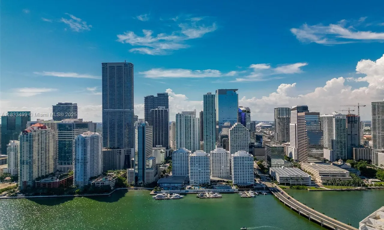 951 Brickell Ave # 3505, Miami FL 33131
