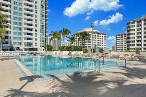 951 Brickell Ave # 3505, Miami FL 33131