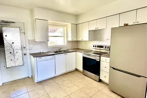2610 Hayes St # 1, Hollywood FL 33020