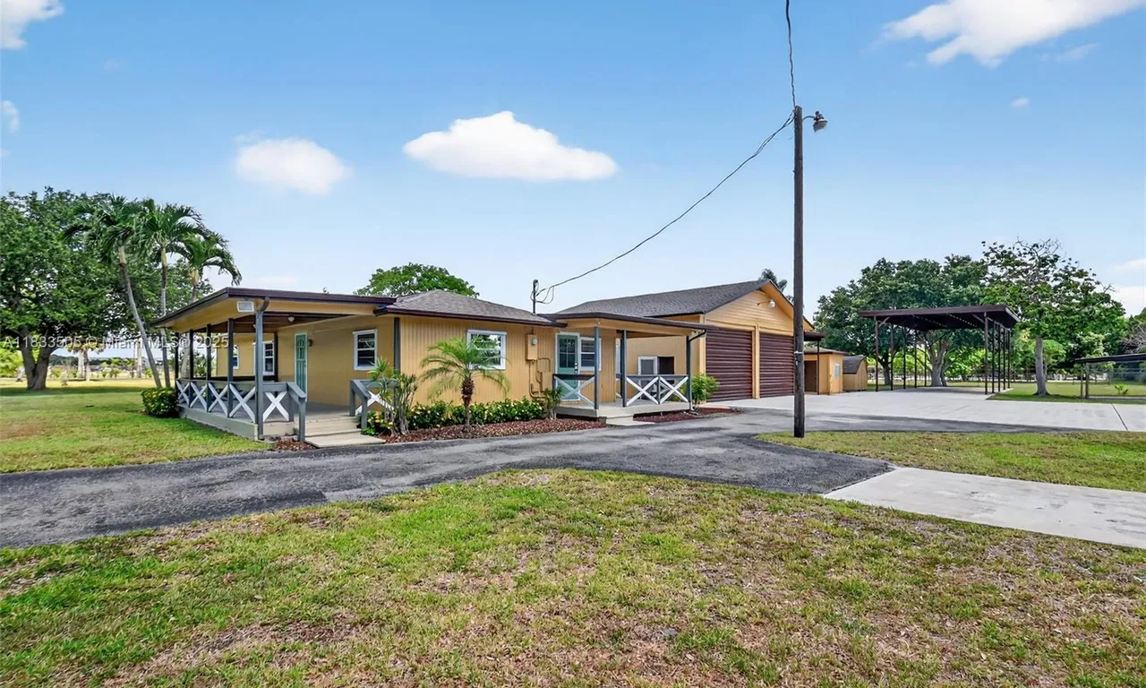 4141 Nova Ln, Lake Worth FL 33462