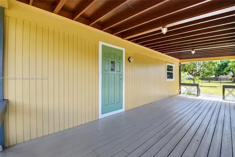 4141 Nova Ln, Lake Worth FL 33462