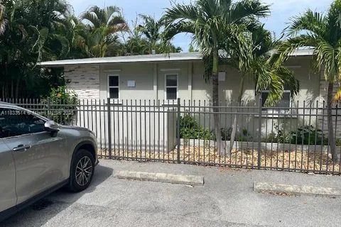 816 NE 17th Way, Fort Lauderdale FL 33304