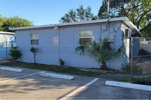 1808 NW 9th St # 2, Fort Lauderdale FL 33311