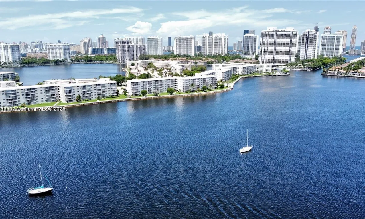 2903 Point East Dr # K611, Aventura FL 33160