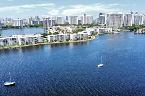 2903 Point East Dr # K611, Aventura FL 33160