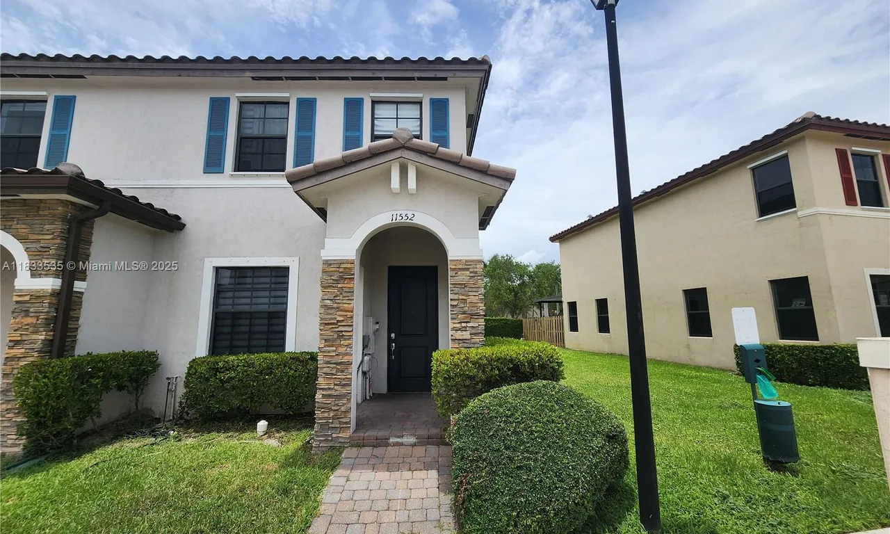 11552 SW 151st Ave, Miami FL 33196