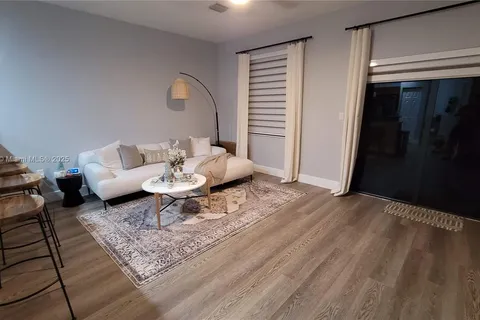 11552 SW 151st Ave, Miami FL 33196