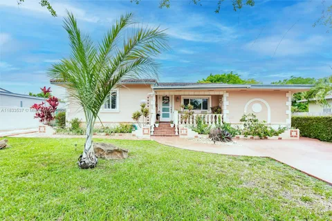 6250 SW 19th St, Miami FL 33155