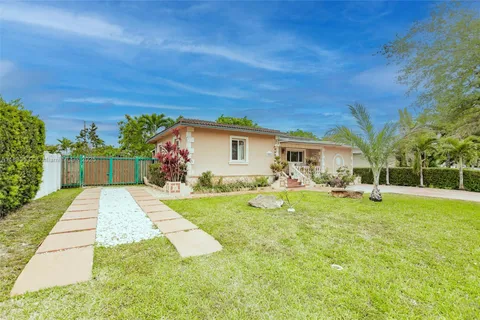 6250 SW 19th St, Miami FL 33155