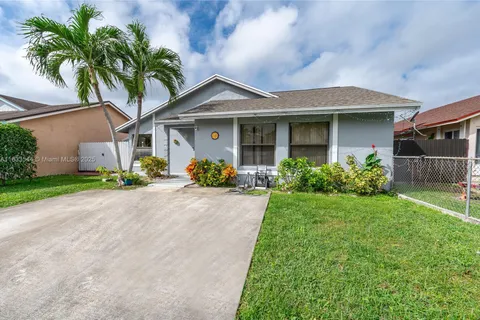 30204 SW 161st Ave, Homestead FL 33033