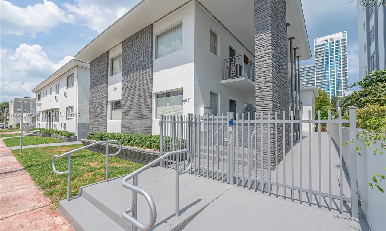 6871 Abbott Ave # 6, Miami Beach FL 33141