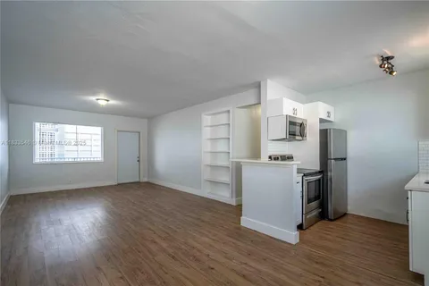 6871 Abbott Ave # 6, Miami Beach FL 33141