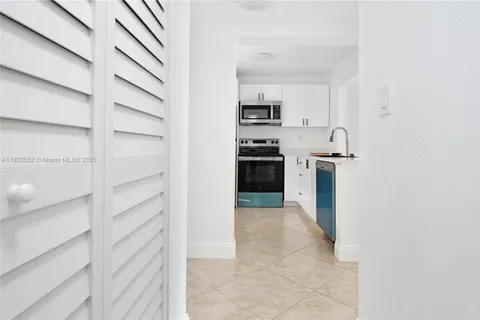 1391 S Ocean Blvd # 704, Pompano Beach FL 33062