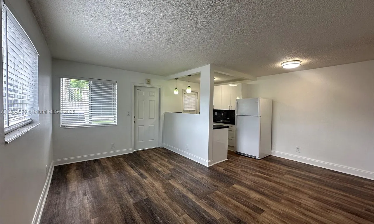2325 Arthur St # 7, Hollywood FL 33020