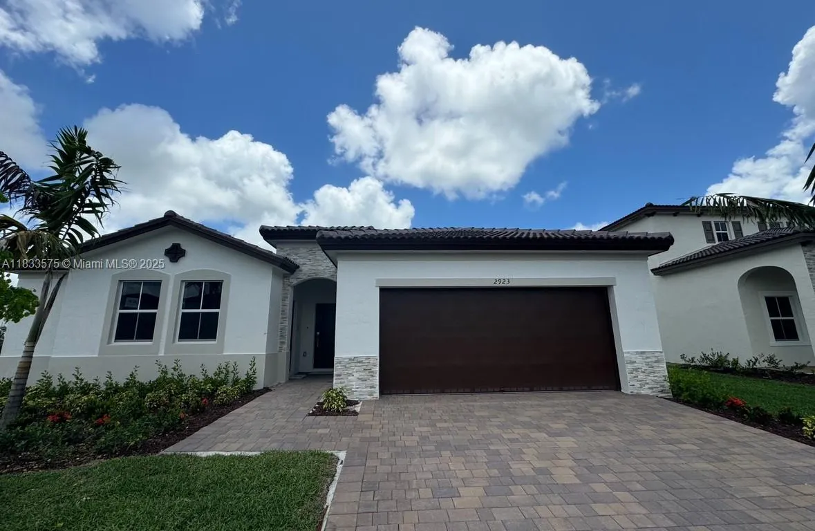 2923 SE 23 Ave # 2923, Homestead FL 33035