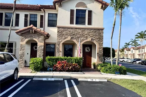 3204 SE 5th St # 3204, Homestead FL 33033