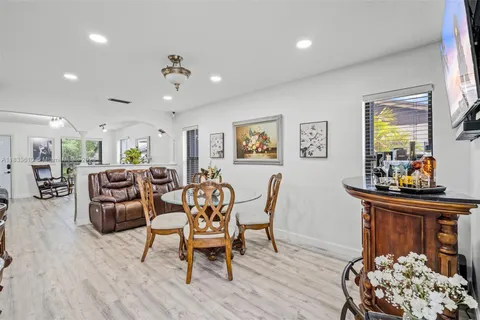 11914 SW 125th Pl, Miami FL 33186