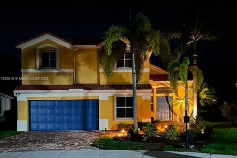 4008 Staghorn Ln, Weston FL 33331