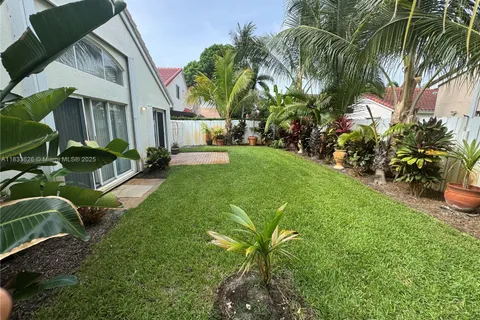 4907 SW 32nd Way, Hollywood FL 33312