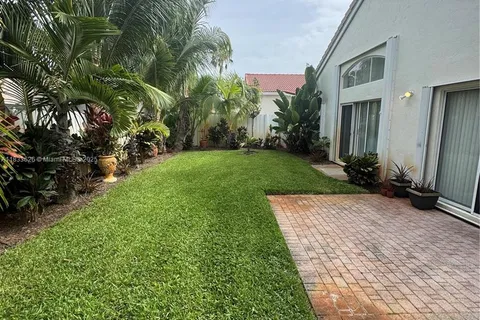 4907 SW 32nd Way, Hollywood FL 33312