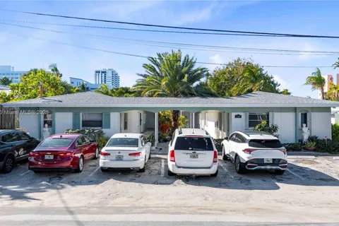 3240 NE 16th St # 3, Pompano Beach FL 33062