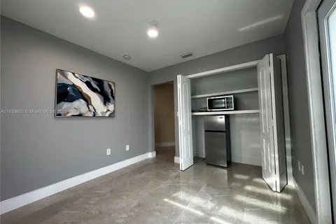 14211 SW 147th Ct # B, Miami FL 33196