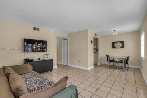 7275 W 24th Ave # 138, Hialeah FL 33016