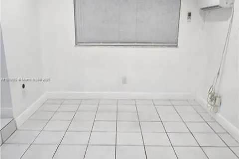 3405 NW 176th Ter, Miami Gardens FL 33056