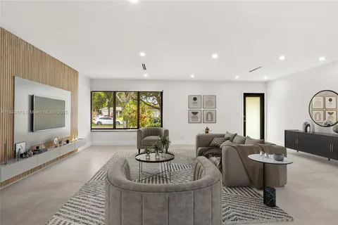 3336 W Park Rd, Hollywood FL 33021