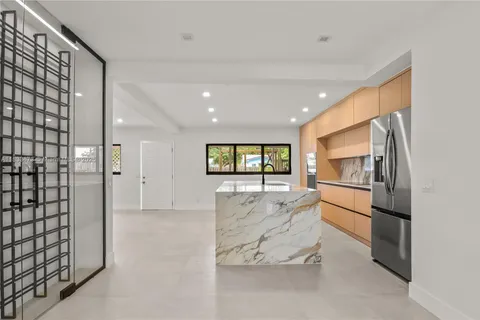 3336 W Park Rd, Hollywood FL 33021