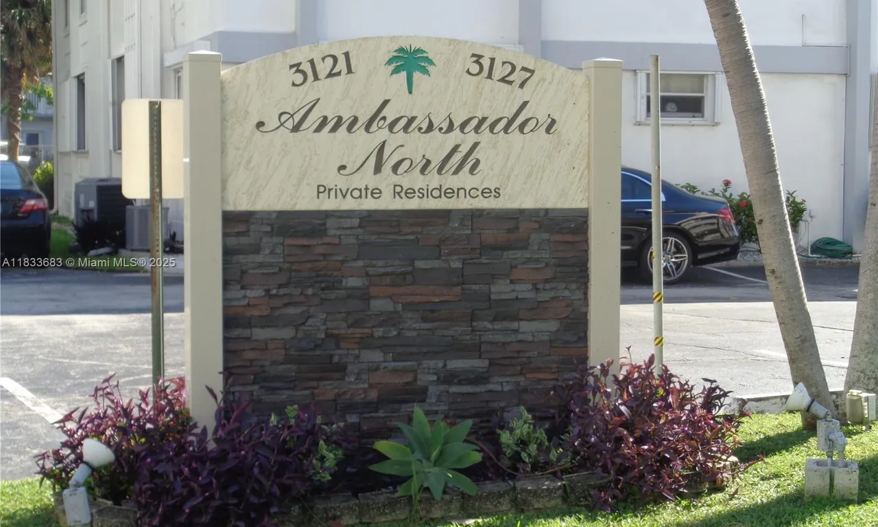 3127 S Ocean Dr # 120, Hallandale Beach FL 33009