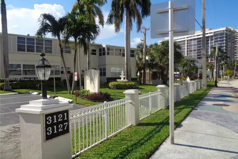 3127 S Ocean Dr # 120, Hallandale Beach FL 33009