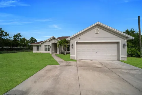 533 WILLOWBROOK DR, Lehigh Acres FL 33972