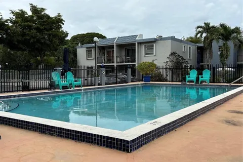 3181 SW 13th St # 307, Miami FL 33145