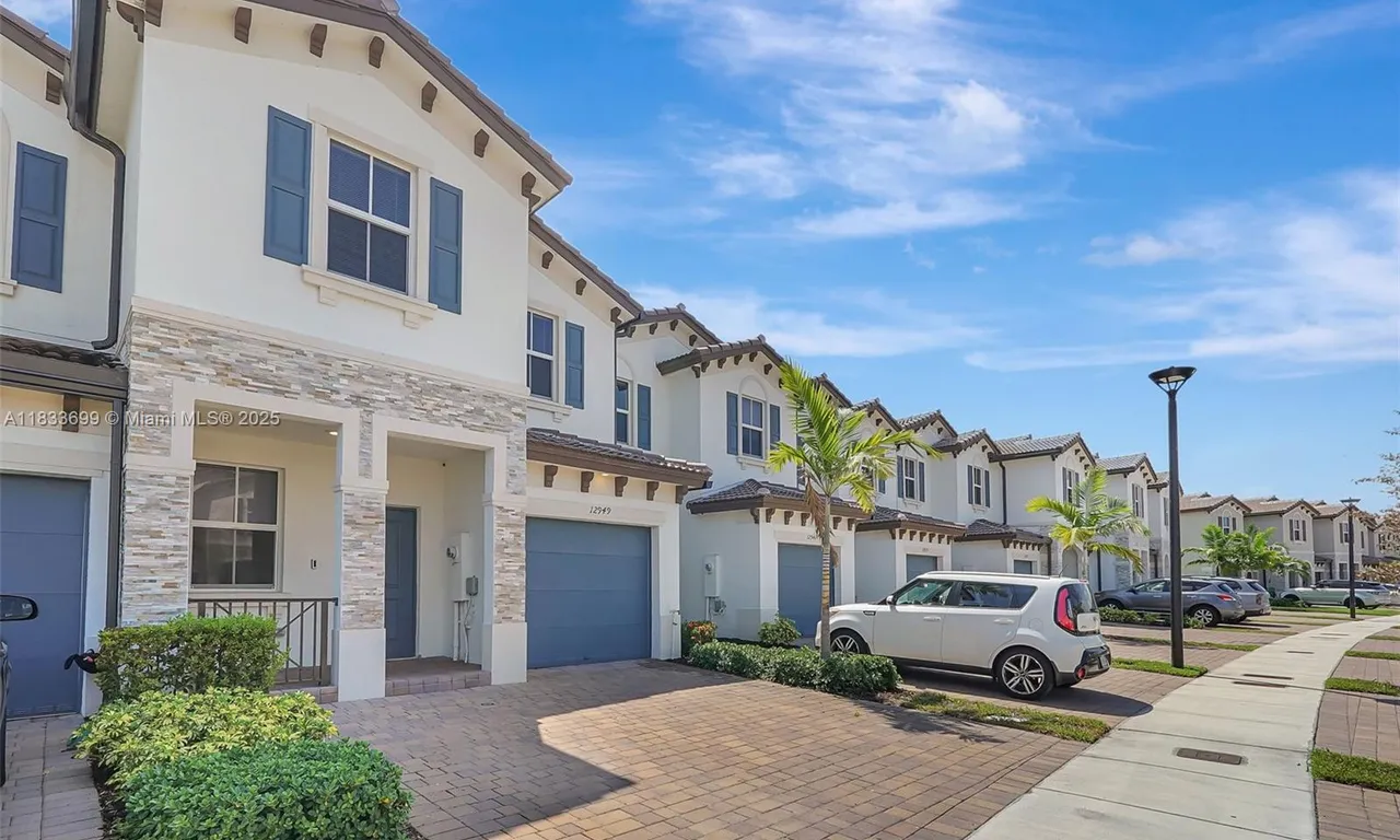 12910 NW 23rd Pl # 12910, Miami FL 33167