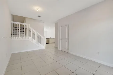 12910 NW 23rd Pl # 12910, Miami FL 33167